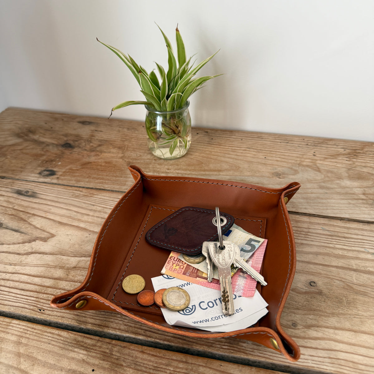 Hand-Stitched Valet Tray. Cognac Leather